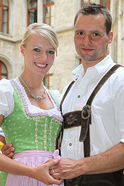 Christin Berger und Markus Huttner werden das "Wiesn-Prinzenpaar" darstellen (©Foto: Martin Schmitz)